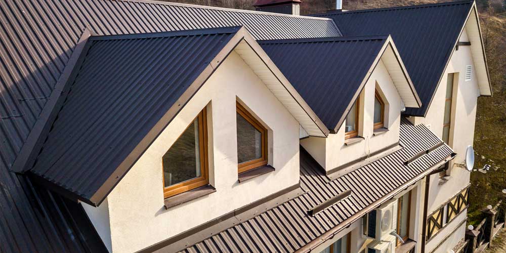 Leading Metal roofing company Moline
